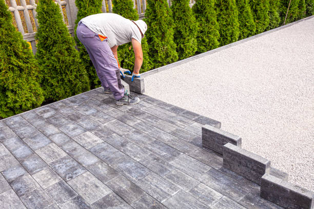 Best Residential Driveway Paver Services  in Hartford, IL